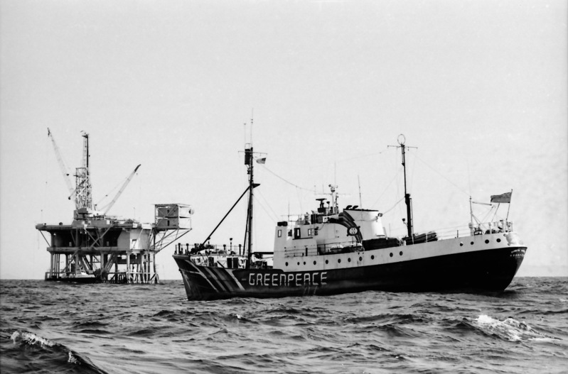 Activistas de Greenpeace en misión de 1983 en aguas soviéticas.